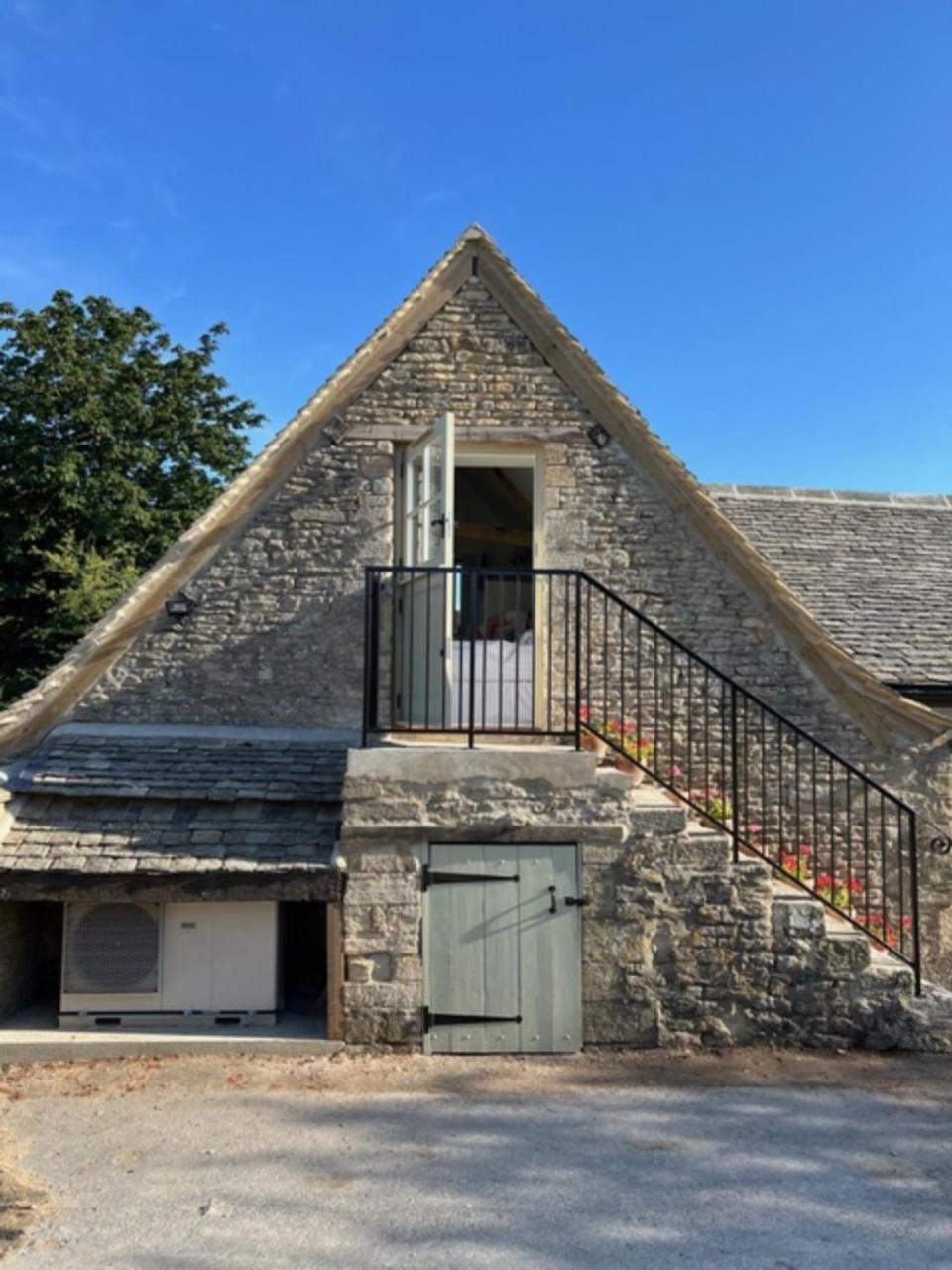 Idyllic Secluded Hideaway With Countryside Views On The Edge Of The Cotswolds Hailey Exterior foto