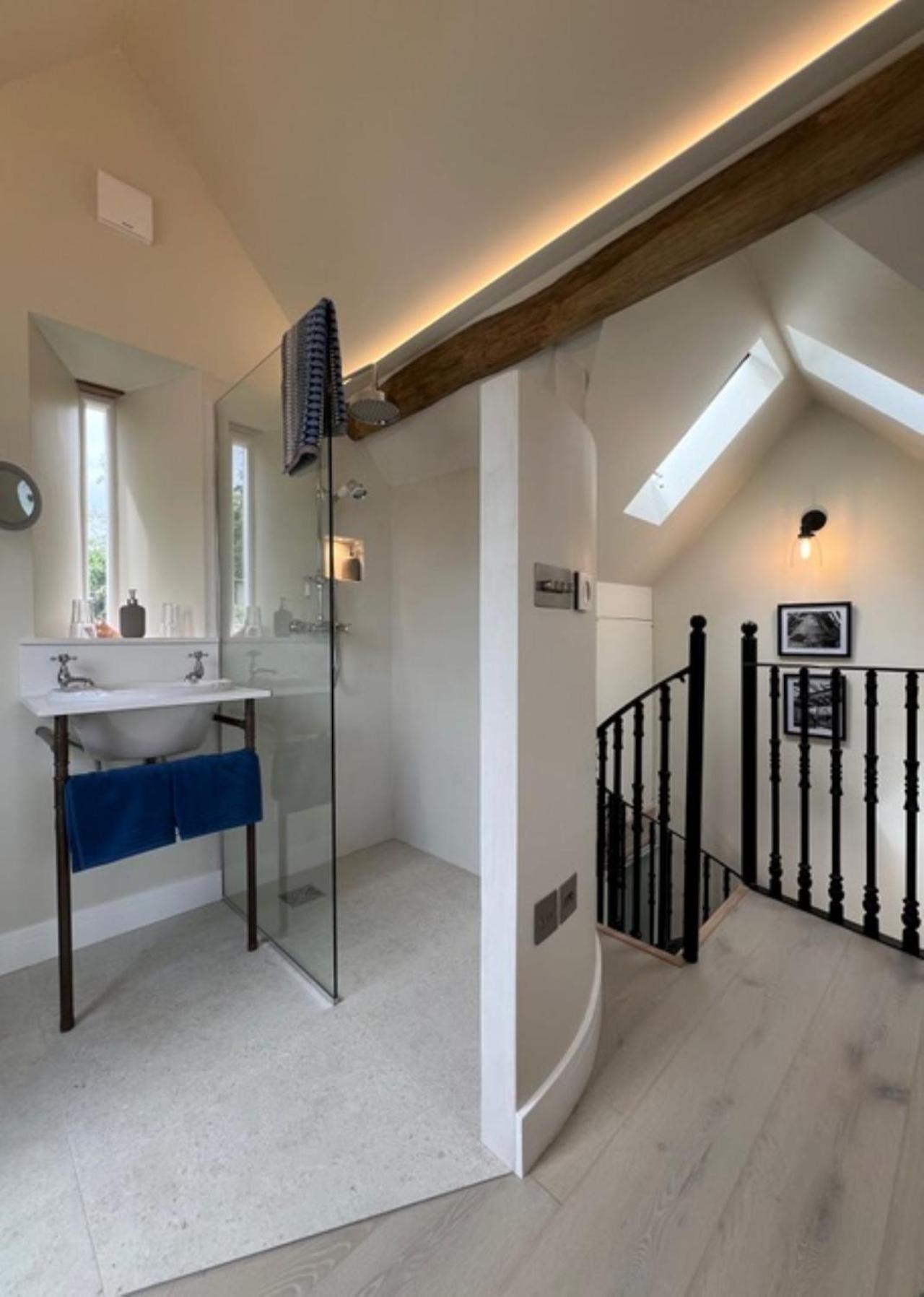 Idyllic Secluded Hideaway With Countryside Views On The Edge Of The Cotswolds Hailey Exterior foto